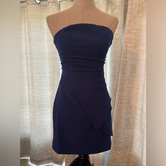 Tobi Dresses & Skirts - Royal blue strapless dress